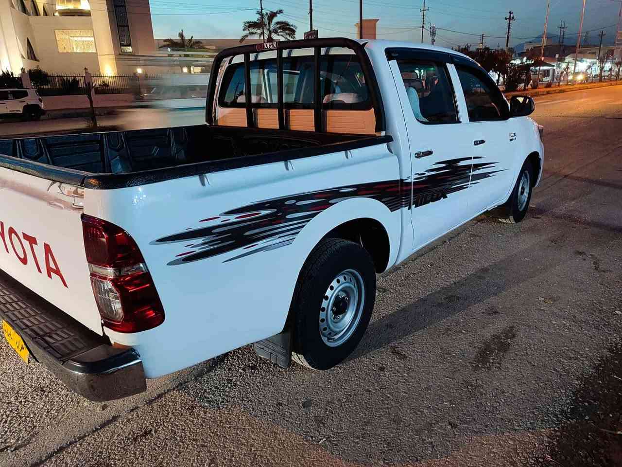 مەرزیە 2012 بۆ فرۆشتن بۆ تەفاسیل پەیوەندی بکە بە ***********
