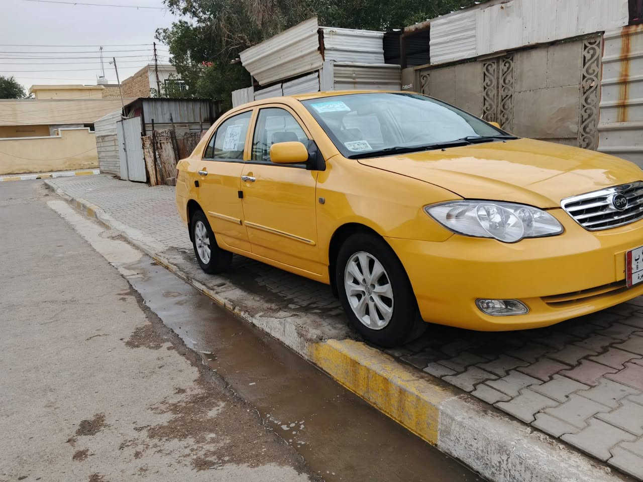 بي واي دي اف 3 للبيع مديل 2011 مكفولة عدا رشات صبغ لكاط خياس دوس وهلالات خلفية كير  لانسر ياباني تبريد حدادية مصفرة هيئة وغرامة السعر 49 وبيها مجال بسيط المكان بغداد  مدينة الصدر *********** شرط التحويل
