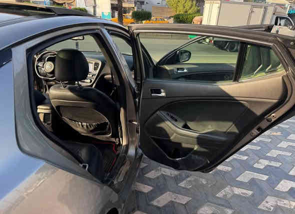 سلام عليكم
السياره بيها بدايه تبخير بس ما مأثر عليها لا بل مشي ولا دخانه من الصالنصه وسياره نشطه   
Sxl 2015
اعلى فئه بالاوبتيما 
مكينه 2000 تيربو 
بانوراما 
فتحه 
شاشه كبيره 
نقط عمياء 
اشيار مري 
مري شفط 
كشنات تدفئه تبريد 
خزن ميموري 
قطعتين تبريد امامي خلفي 
سستم صوت انفنتي 
ويل كب ١٨ بلادي
ستيرن رياضي 
شفتات ستيرن 
وبعد بيهة هواي مواصفات 
حادثهة جاملغ مال سايق مصبوغ ولبنيد ولباب مال سايق صبغ 
 ايرباك دركه فقط وراجع سستم 
سعر 109 بيها مجال جدا جدا قليل شرط التحويل ثاني يوم سياره بأسمي 
مكان بغداد جميله شارع خير الله 
***********
