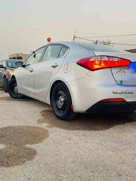 كيه فورتي 14 امريكيه حادث جملغ فقط كير مكينه خير من الله مكينه جيت الين تبريد ثلج سياره جاهز مكاني بغداد *********** السعر 110وبيهه مجال
