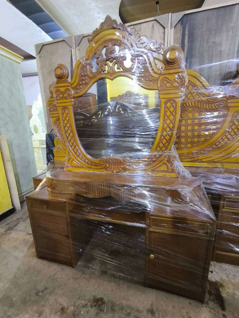 اسلام عليكم ورحمه الله 
غرفه نوم 6 باب صاج داخل خارج ضهر 
جرجوبه توصا بسعر 800 الموقع الكاطون الرازي شارع ابو رباح قرب شارع المدارس مزاد علي الجوراني ضي القمر *********** بعقوبة, ديالى
