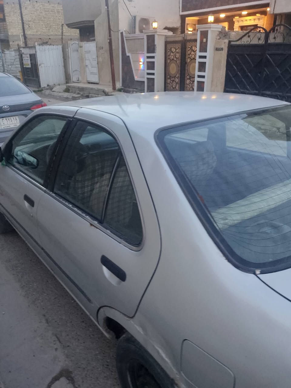 نيسان ياباني موديل 98 سياره حلوه ومرتبه رقم بغداد فقط يحتاج ترتيب بسيط سعر ٣٨ وبيها  مجال بسيط رقم الهاتف ***********
