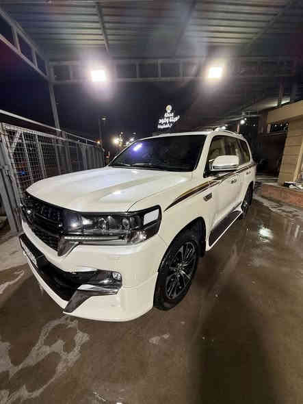 ‏ لاند كروز موديل 2021 ساز
فول مواصفات بالنسبة لل 6 سلندر محرك 4،600  ، ماشية 110,000 ، سيارة مكفوله من الدعامية للدعامية
‏السعر 61,000$ وبها مجال بسيط 
الاتصال على هذا الرقم فقط ***********
أحمد العربي
