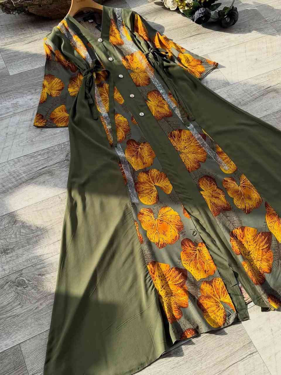 #دراعةكشمير خليجي بنعومة فاخرة ✨
لون راقي وتطريز ناعم يبرز الأنوثة بذوق هادئ🌸🦋
قصة مريحة مع شدّة خصر تعطي شكل أنيق ومرتب🐅🙂
القياسات _2xl_3xl_4xl_5xl🙂🤍
#سعـــــــــــــــــــــر15
يوجد توصيل داخل المسيب الفين دينار 
يوجد توصيل محافظات


**إذا كنت صاحب هذا الإعلان وتريد حذفه لأي سبب، رجاءا أرسل رسالة إلى الدعم الفني**