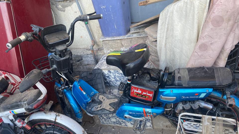 باسكلات لبيع قسم شغلات مابيهن شي 
وقسم عوزهن بس بطاريات 
عنوان كربلاء قرب الجنسية
***********
