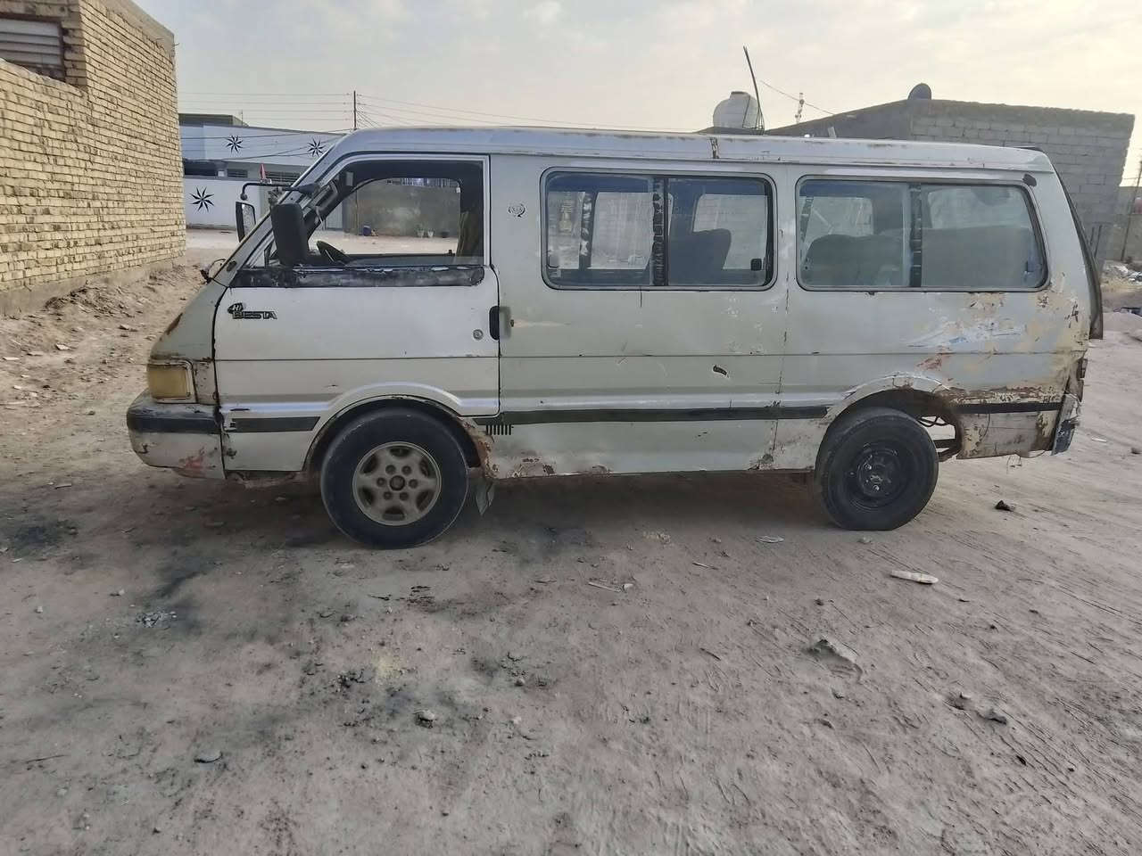 كيا بسته 94 للبيع بيع مستعجل
رقم الماني
 راعيه موجود 
خطه عسكري مدارس 
 شواصي نظيفه بلاديه محرك ينقص مو هواي دهن 
 مكان النجف

السعر 15  
للتواصل
الاتصال على الرقم ***********
الخاص مفتوح
