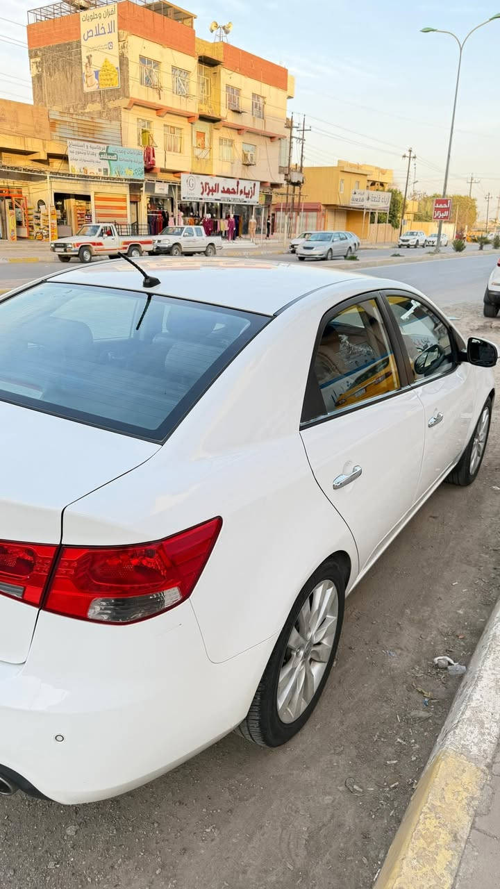 السلام علیکم ورحمة الله وبركاته
سيراتو رقم سليمانيه ٢٠١٢ 

فول ماعدا بصمه وفتحه 

ماشيه ١٤٨ الف كيلو 

سنويه بسمي ٢٠٢٨ 

الفحص موجود ويه الصور مال سياره اذا شراي اتصل .... سعر 105$ وبي مجال 

***********

#الجميع
