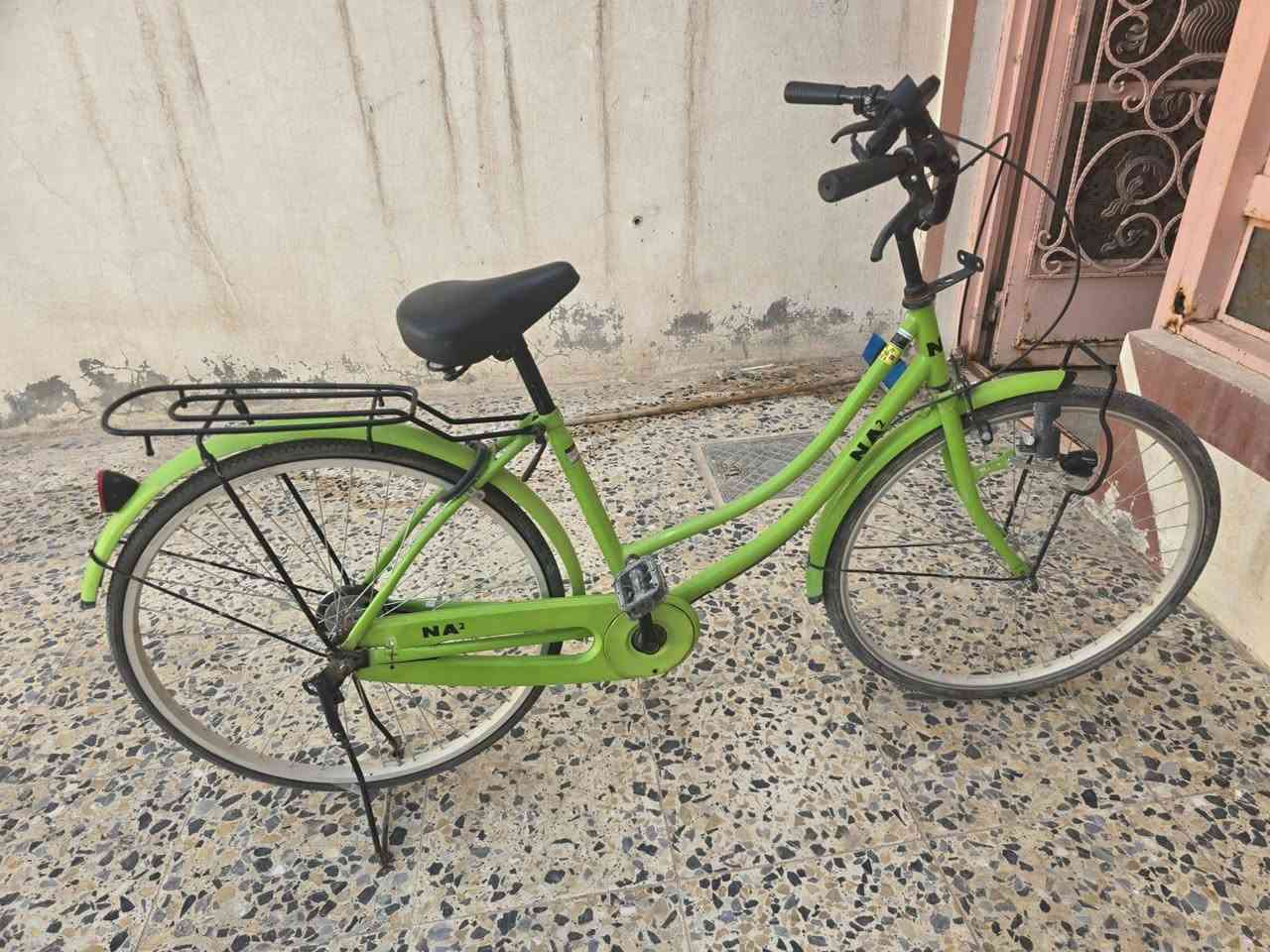 للبيع بايسكل NA² الأصلي (حاوية)
النوع: City Bike (دراجة مدينة)
الماركة: NA²
الحجم: جنطات 26 إنج (تقريبًا)
اللون: أخضر مع لايت في الليل وقفل شغال
الحالة: نظيف وجاهز للاستخدام، فرامل ممتازة، مع رف خلفي ورفارف كاملة.
السعر 100الف


**إذا كنت صاحب هذا الإعلان وتريد حذفه لأي سبب، رجاءا أرسل رسالة إلى الدعم الفني**