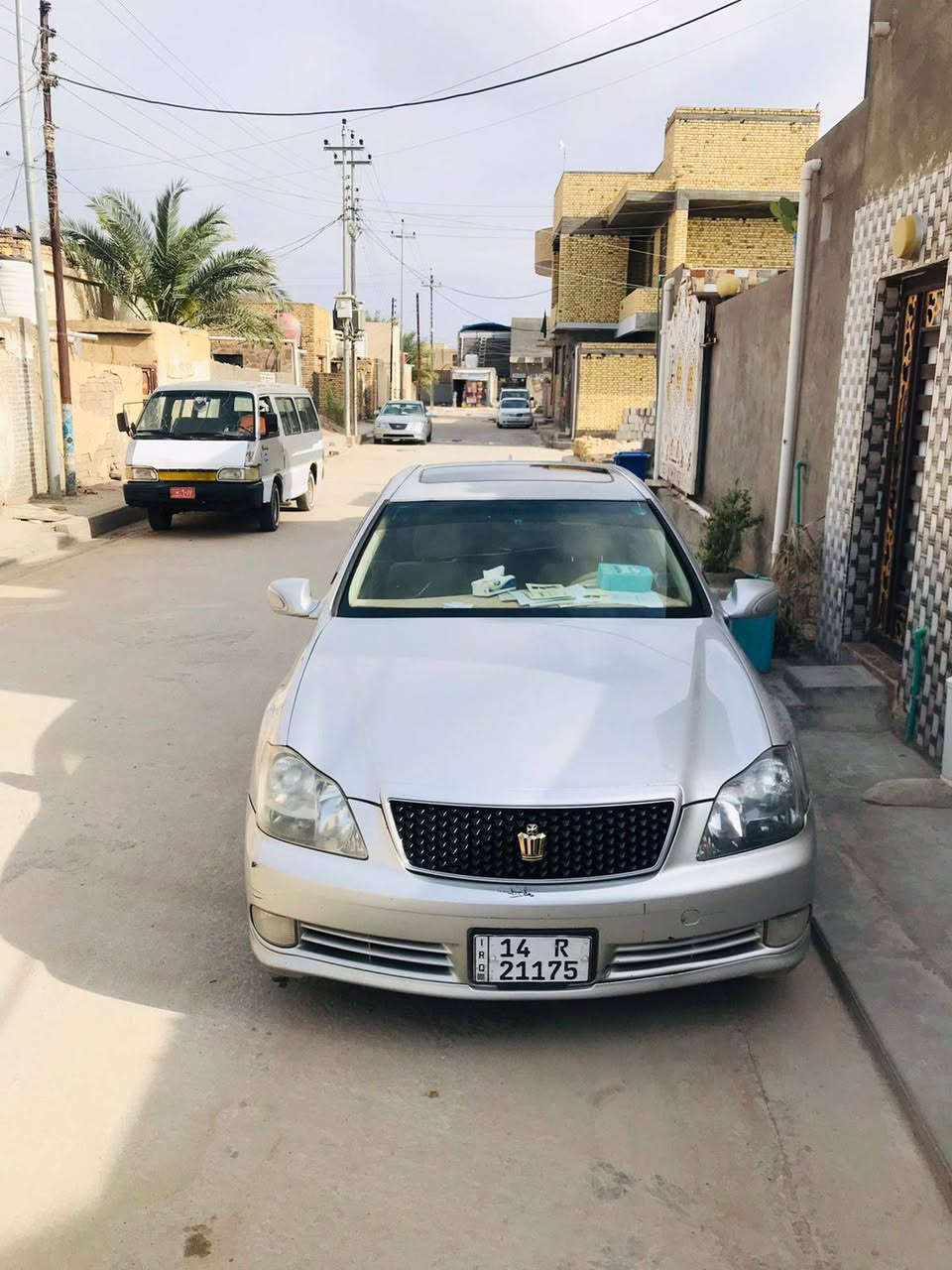 شاهينه موديل ٢٠٠٤
شاصي ٨٢  . مكينه ٣٠٠٠ كير ٦ نمر كفاله

مثبت سرعه 
فتحه بالقماره
دكمتين 

عداد  ٢٦٠ مال اثليت 

سرعه مفتوحه انه ماشي بيها ٢٣٠ وبعد تطلب 

 تايرات كوري جديد

حداديه جديده

مشط ميكيانيكي ايسر بلاد

سنويه تنتهي بدايه ٢٠٢٧

باسمي السياره 

تبريد فوول

بيها ضربه خفيه بالهلال الخلفي ومصلحه 

سعر ١٣٦ وبيها مجال

***********

مكاني ناصريه
