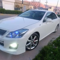 مراية كاميرا • مقاعد مبردة • لوحة عراقية