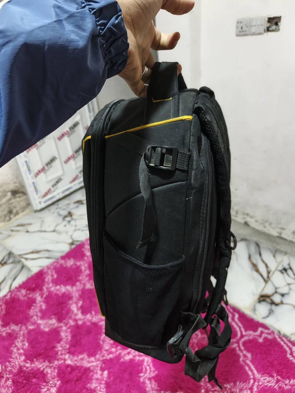 السلام عليكم للبيع جنطه كامره مقمسه ظهر نظيفه كلش مع مقسمات ومع جنطه لابتوب سعرب55الف وبيها مجال الشراي
مكاني بغداد ساحة عدن رقم***********واتساب
رقم ثاني***********اتصال او خاص
