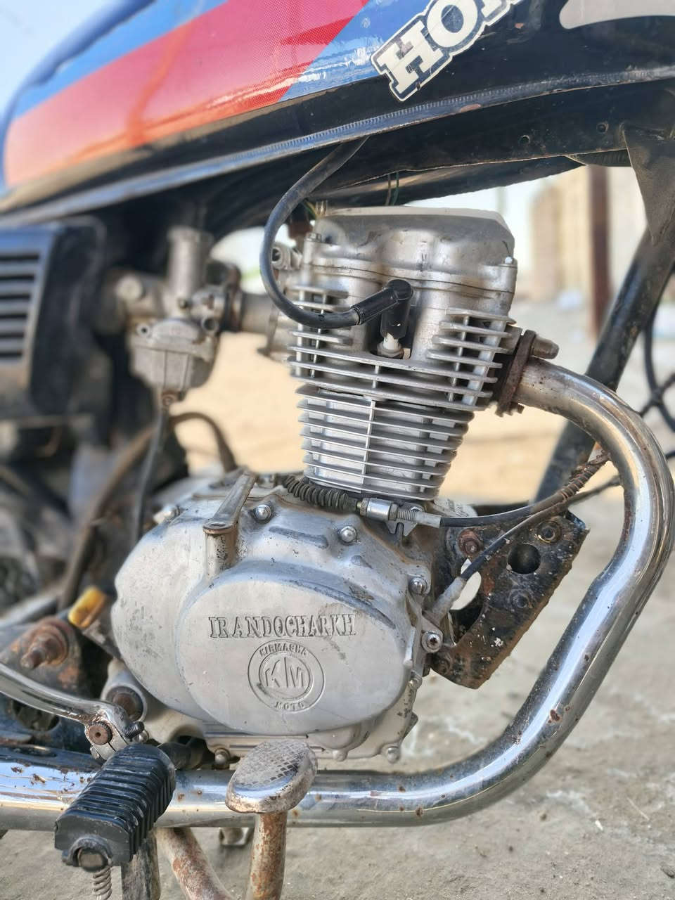 سلام عليكم درجه للبيع ارشه اورق كامله الدرجه ما ناقصه اي شي الشراي يتصل*********** المكان ناصريه قضاء الاصلاح
