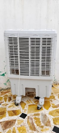 كنبة • نضيفة • شغالة