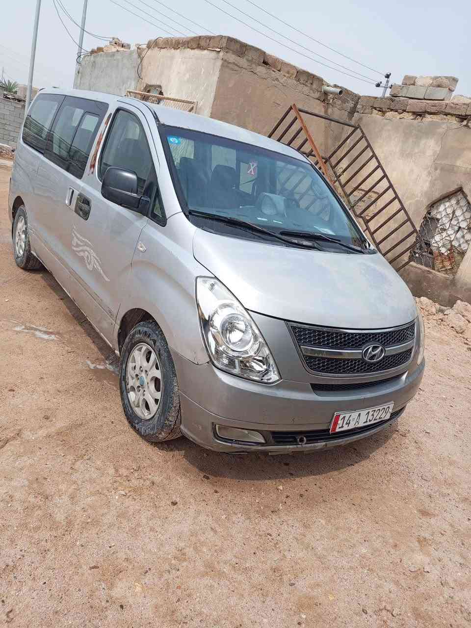 سلام عليكم البيع موديل 2009 بسمي تحويل مباشر مصفرة هية ضريبة غرامات تصفير عام بسمي سيارة عوزة ترتيب شوية مكينة مسكر 12 سعر 115 مكاني البصرة ***********
