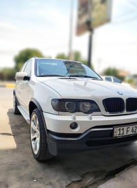 للبيع مكينه 4.4  موديل2002 مكانها عماره  تفاصيل تصل خادم لك  077105781...