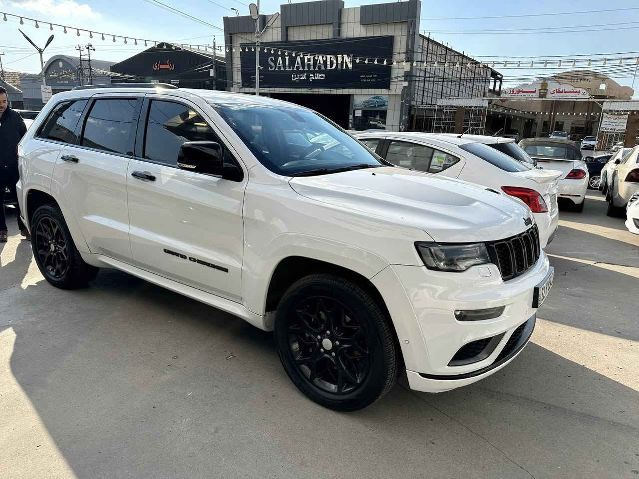 جيب گراند شيروكي فئه S2020شركة هالم للبيع مكفوله كفاله عامه من صبغ و تعديل گيرمحرك كلها بشرط 2 بصمه رقم اربيل بسمي ماشي  61000الف م  سعر 325 $مجال قليل ***********
***********رجاءًاتصل ماجاوب المسجات
