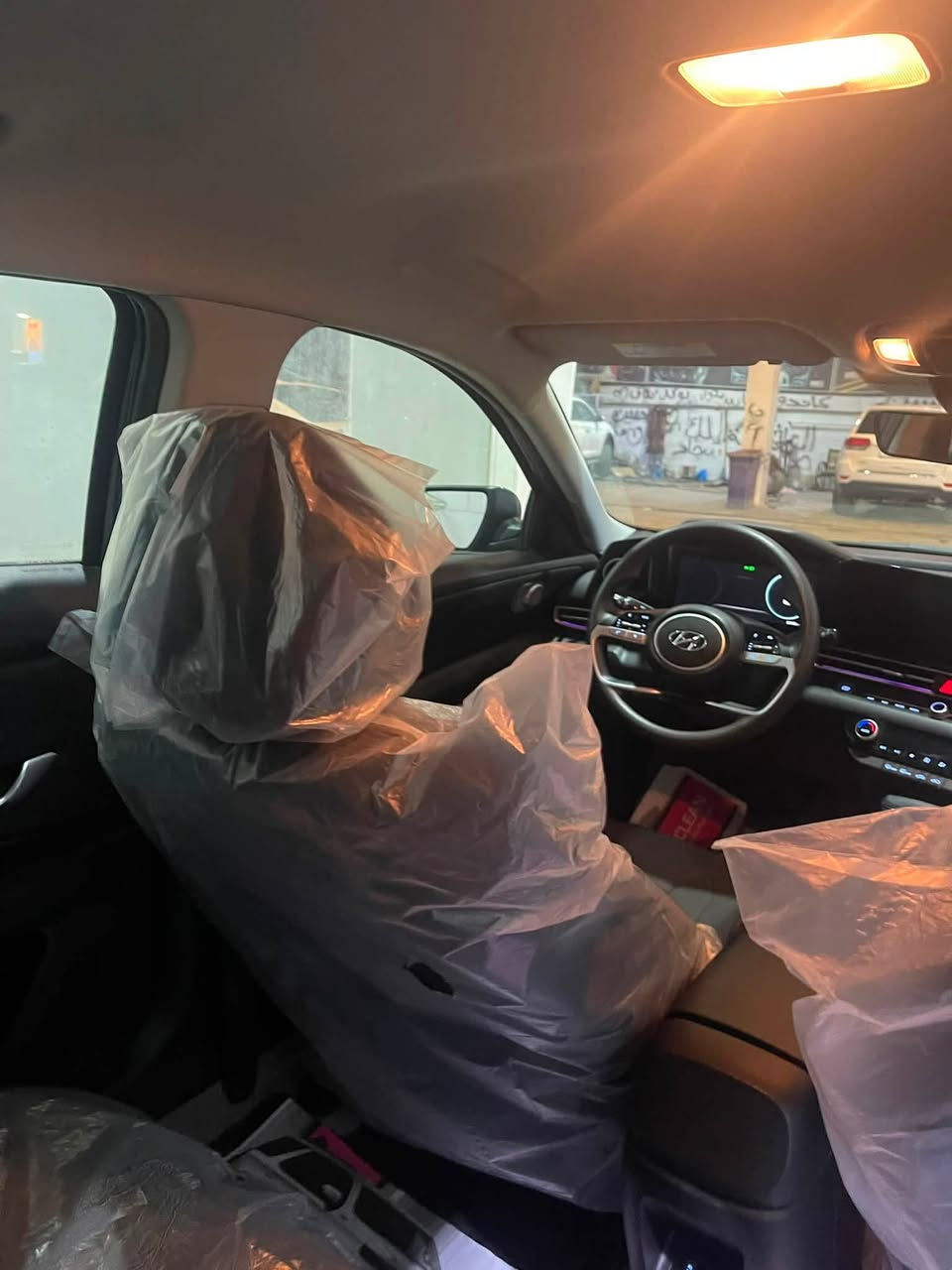 عليكم .... الانتره 2024وارد امريكي فول عده الفتحه محرك 2000دوشه رقم بغداد بسمي   بيه 3قطع صبغ ضربته لغد الايمن ماشيه 31000الف الباقي كفاله سياره كير محرك حداديه كله بلاد سيارة جديده السعر 137 
التصال ***********
