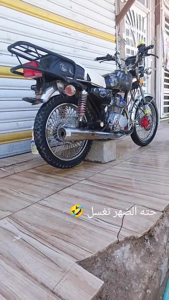 سلام المحروسه للبيع تايكر أوراق ب٥٥٠ وبيها مجال أو مراوس بشي أعلى وطي فرق مكاني بغداد بشعب ***********

