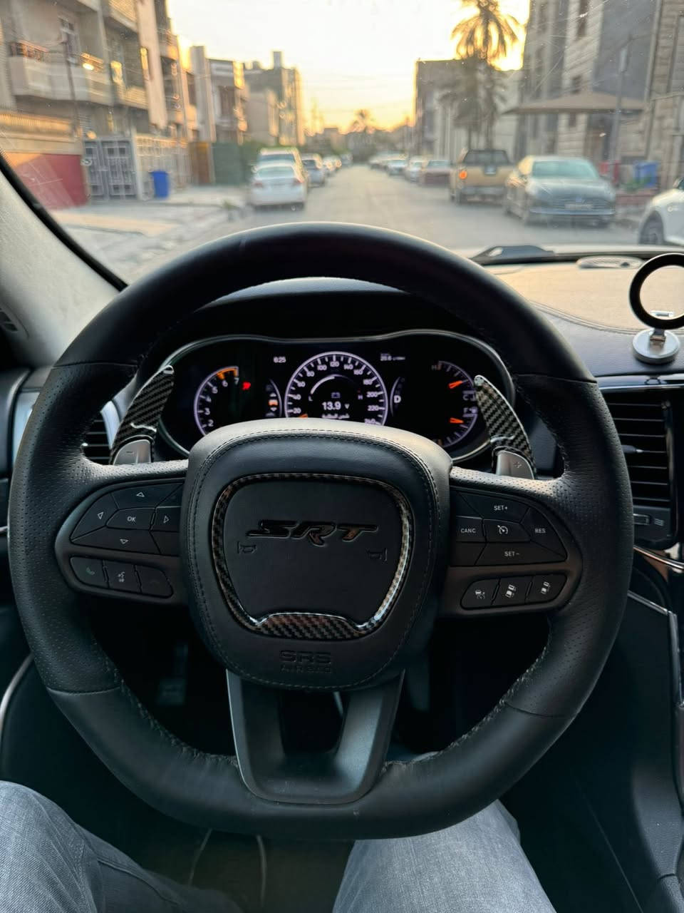 سلام عليكم
جيب سومت للبيع 

ماشيه 85 الف كيلو حادث موضح بالصور 

عنوان بغداد كراده شارع الاورزدي 

للأستفسار ***********
