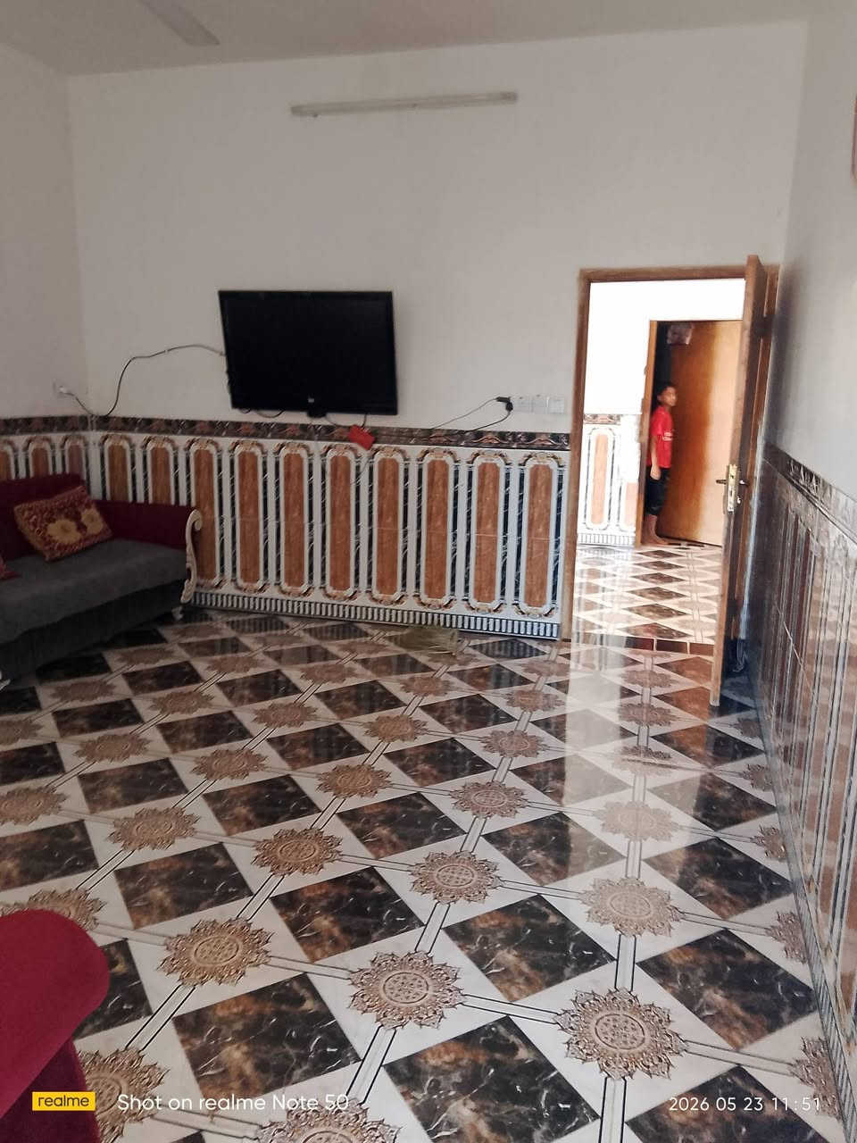 دار للبيع قضاء حديثه بروانه مساحه 300متر مو طابو بي بس معامله استفسار اكثر  على هاذ رقم ثر***********
