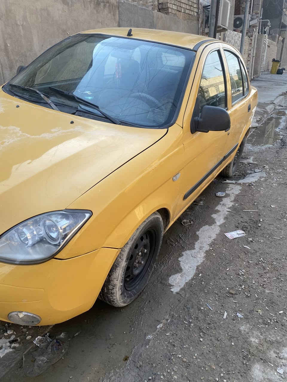 السلام عليكم طيبة 2016 للمراوس ب سمند دنا فقط 
طيبة 2016 سيارة حلوة نصبتها حلوة ما عوزها شي ومتعوب عليها مكفولة من الحادث والضربة رقمها بغداد الماني باسمي شخصيا تستلمها مصفرة هيئة وغرامات مكاني بغداد الرصافة سعرها 38 مراوس بسمند دنا 
هـ/ ***********
