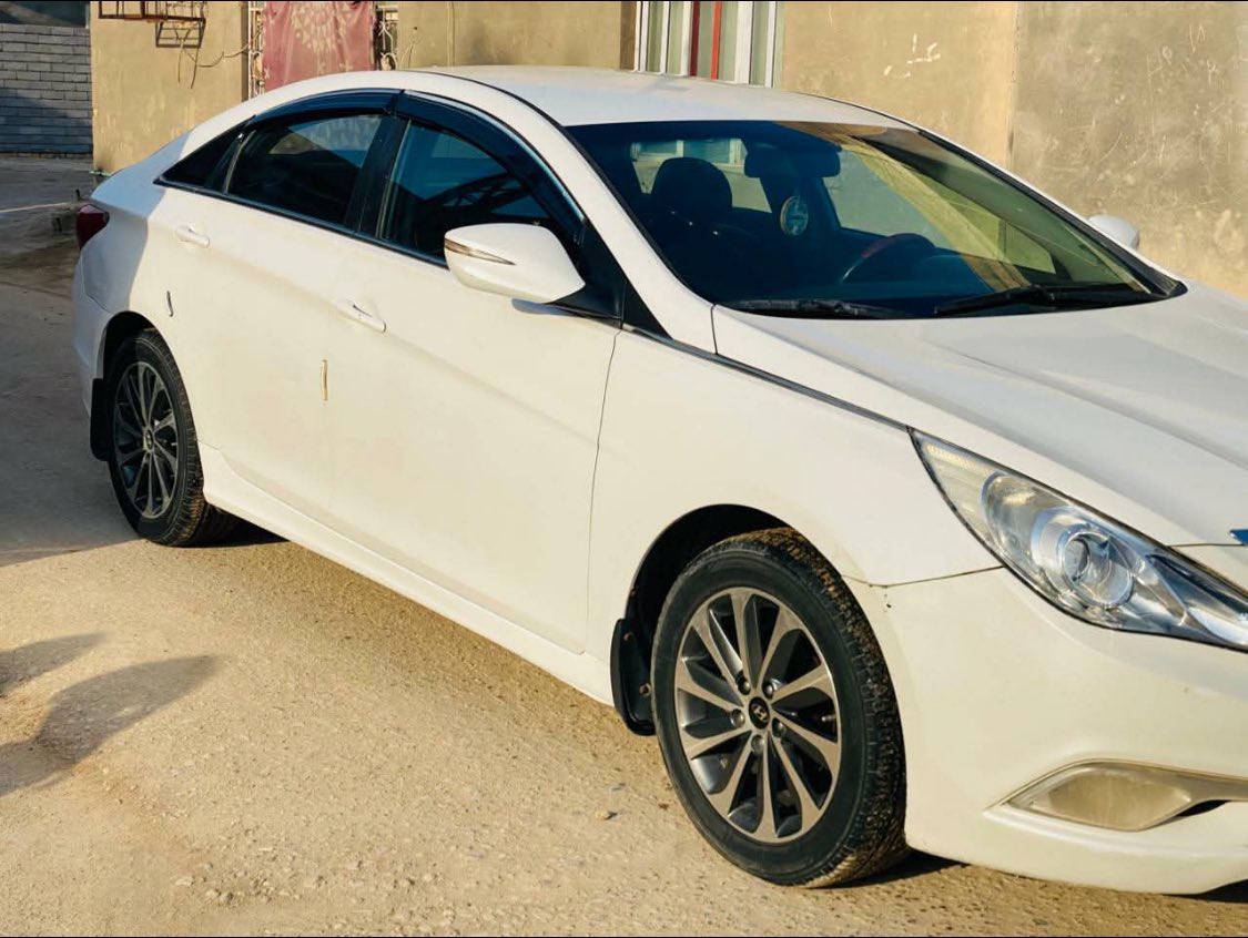 سلام عليكم للبيع سوناته 2014وارد كوري سياره كفاله ضربه وتبديل وسونار موجود بل منشور السياره جديده بمعنه الكلمه السعر 117مكاني البصره القرنه بني منصور ***********
