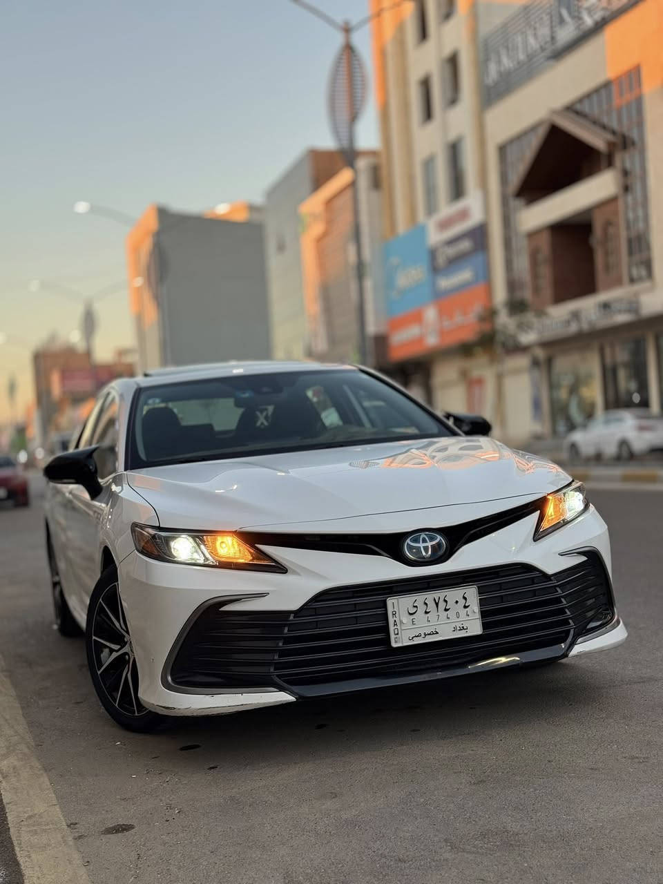 السلام عليكم
تيوتا كامري موديل 2021 هايبرد محرك 2500 

لون ابيض ثلجي 

رقم بغداد تحويل ثاني يوم 

فول مواصفات 

بصمة تشغيل + بصمة ابواب 

تشغيل عن بعد 

فتحه 

رادارات جانبية + امامية 

كشنات كهرباء + تدفئة

شاشه كبيره 

ماشية 70 الف 

كامره 

هندبريك بصمه

اشاير بلمري 

حساسات 

لايت زنون بلادي 

فول تحكم ستيرن 

نظام ايكو اقتصاد بانزين 

نظام سبورت رياضي 

وبعد بيها مواصفات اكثر 

السياره جديده بمعنى الكلمة تجي وتشوفها بعينك

حادثها والسونار ناشره فقط طخه بل جاملغ الامامي والخلفي السياره بدون دواخل 

بشرط حته الدعاميات مابيها صبغ وبدون ارباك 

العنوان : #الانبار_الرمادي

السعر (( 198 )) ورقه وبيها مجال للطيبين 

للاتصال على الرقم المذكور 

***********

***********
