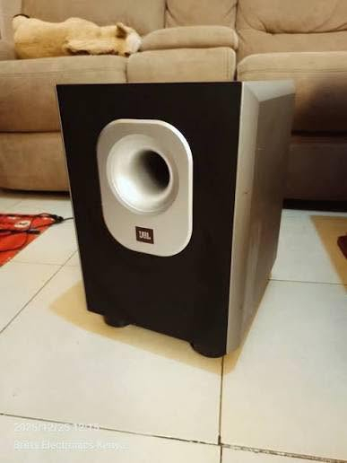 JBL SCS140 5.1-channel
بعد اذن الآدمن
السعر 85 دينار 
077777985


**إذا كنت صاحب هذا الإعلان وتريد حذفه لأي سبب، رجاءا أرسل رسالة إلى الدعم الفني**
