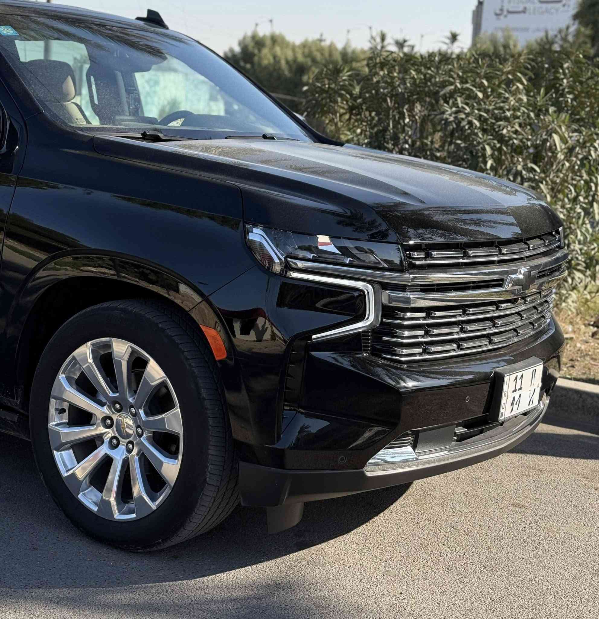 تاهو بريمير 2023 ( خليجي ) وكاله المنصور
كفالة عامة ماشية 10 الف كم حقيقي شرط الفحص
من بارد وصبغ وتبديل او دبل كود 
مغلفه ppf من هيه وزيرو يم مركز GMC 
رقم بغداد جديد سنويه بسمي 
حجم المحرك V8 5.3L  فول مواصفات 
المواصفات /
مفتاح التشغيل بصمة  
تشغيل عن بعد  
بانوراما  
فتح الصندوق كهرباء وبالقدم  
دفع رباعي  
حساسات أمامية  
حساسات خلفية  
لايت زينون + LED  
بك لايت LED  
دخول بصمة ذكي  
حساسات ضغط الاطارات  
اشارة في المرايا الجانبية  
المرايا قابلة للطي كهرباء  
ماسحة خلفية  
تنظيف الكاميرا الخلفية بالماء  
عدد AIR BAG 8  
نوع الكير/ بيانو  
هاند بريك كهرباء دكمة  
دشبول شاشة ديجيتال  
شاشة Apple Car play  
شاشات خلفية ترفيهية  
شاشة عرض على الزجاج الأمامي (Data Show)  
كاميرا دوارة  
5 كاميرات 360  
كاميرا في المرآة الوسطية  
الانارة الداخلية LED  
مقود جلد حياكة  
شفتات خلفية للمقود  
مثبت السرعة Cruise  
المودات والاوامر الصوتية  
شاحن هاتف Wireless  
مخارج منفذ للطاقة  
عدد المقاعد 8  
المقاعد جلد  
حركة المقاعد جميعها كهرباء  
تدفئة وتبريد المقاعد الأمامية والخلفية  
ذاكرة وضعية مقعد السائق  
ثلاجة  
تبريد مناخين منفصلين  
3 قطع تبريد  
أوضاع القيادة Drive Mode  
أوتو هولد Auto Hold  
رادار  
نظام الدوسات كهرباء  
تحذير النقطة العمياء  
نظام مانع الانزلاق  
نظام نزول المنحدرات  
نظام تحديد المسار  
نظام اطفاء وتشغيل المحرك التلقائي 

مكان السياره بغداد السيديه 
للاستفسار الاتصال فقط غير متوفر على الفيس او الواتس
(***********)
