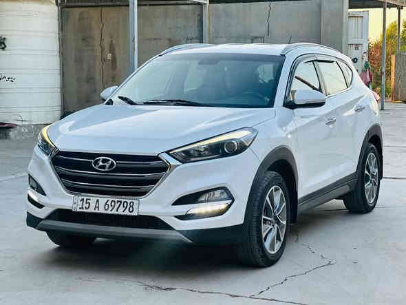 سلام عليكم توسان موديل 2018
للبيع او المرواس 
السياره بيها 3 قطع صبغ ونص الباب الامامي اثر شخوط بدون دواخل 
او ايرباك 
رقم انبار مشروع وطني بسمي
ماشيه 81 الف حقيقي 
تخم تاير وعليها دامه كامله بل شركه
كوري سايد بريك بل رجل
مواصفات السياره 
سويج عدد٢
دبل لد 
رسالة ترحيب عند القتراب 
شاشه جبيره
كروز سرعه 
 كامره وخلفي 
حساس خلفي امامي
مري شفط 
يدات وترايش الباب نيكل 
فول تحكم ستيرن 
ثلاجه بل جكمجه
محرك 2000دوش 
اربعه دسك امامي وخلفي 
ثلاث وضعيات قياده سبورت وعادي ايكو    
‏‎كاميرا خلفيه اصليه دواره  
‏‎دبل لد  
‏‎بك لايت لد وليس كلوب   
‏‎قطعتين تبريد 
‏‎مري شفط ويه القفل  
‏‎اناره ترحيب بيدات الباب 
‏‎اناره ترحيب بالمري الجانبيه  
‏ ‎ويل كب كروم عدد ٥  
السعر 165 وبيها مجال بسيط 
الاستفسار الاتصال 
***********
***********
