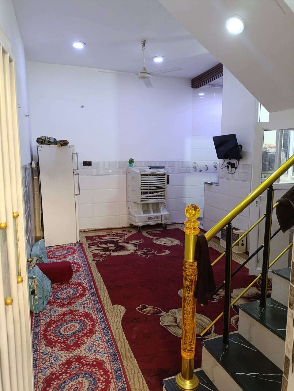 للبيع بيت 50 م في البوبيات  عمود99  مع الاثاث السعر 82 مليون الاستفسار ***********
