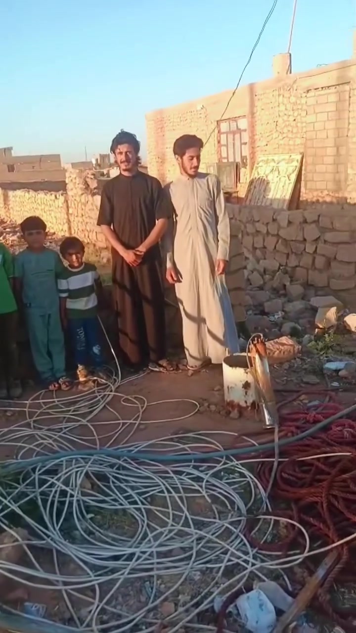 بتوجيه كريم من سيد قائد الحشد الشعبي في محافظة الأنبار  
الحاج حقي إسماعيل أبو الأكبر

وبناءً على تلبية نداء أهالي منطقة رميلة 
تم التواصل مع آمر الفوج الثالث في الحشد الشعبي  
العقيد عمر خميس الدحل

والذي تفضل مشكوراً بالتبرع بغطاس ماء مع كافة ملحقاته  
وجعلها الله في ميزان حسناته وثواباً على أرواح شهداء الحشد الشعبي الأبرار 

جزاهم الله خير الجزاء وبارك الله بجهودهم لخدمة أهلهم وناسهم


**إذا كنت صاحب هذا الإعلان وتريد حذفه لأي سبب، رجاءا أرسل رسالة إلى الدعم الفني**