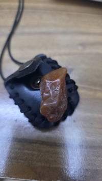 حجر يماني خام • للبيع • تواصل خاص