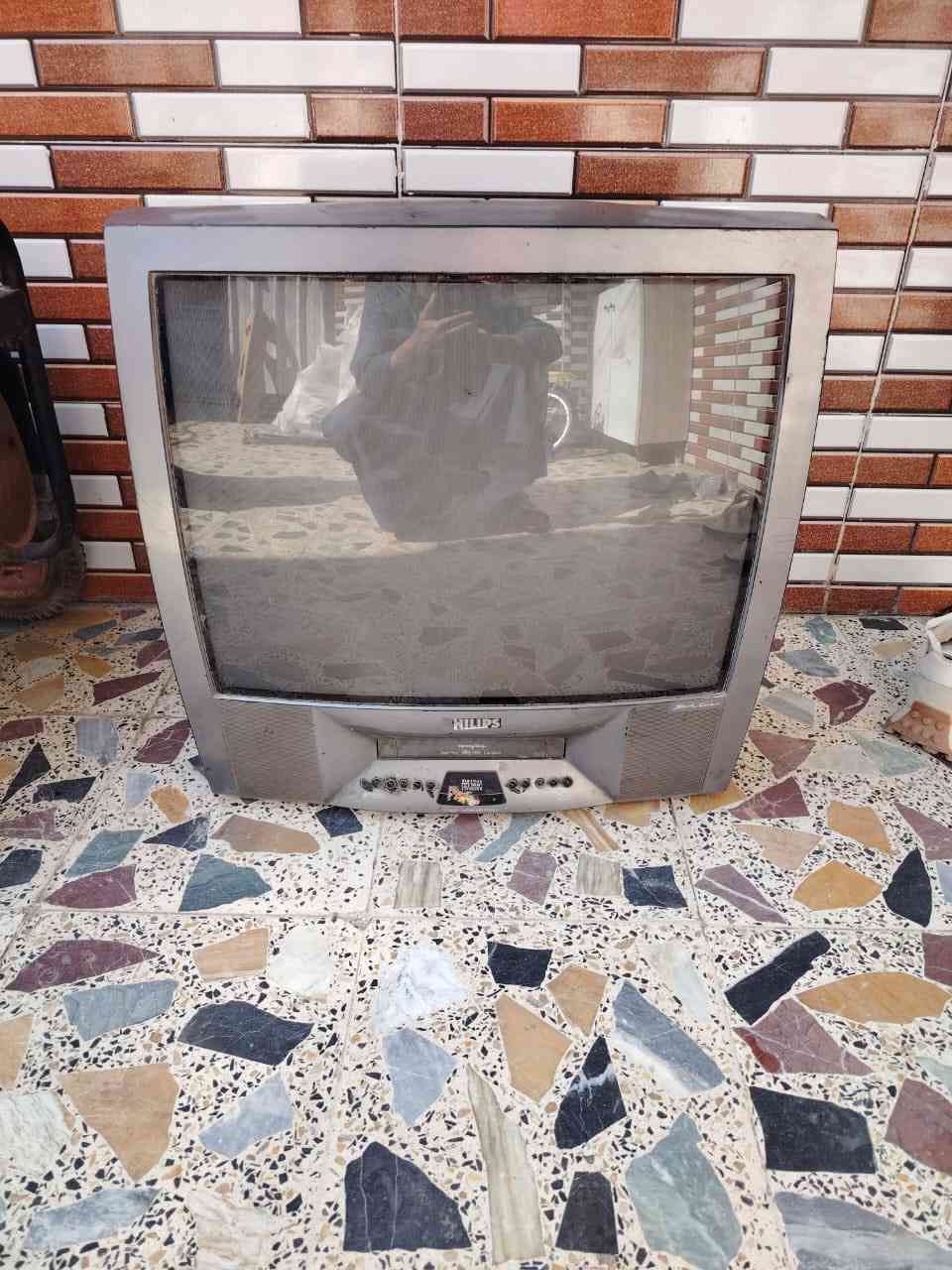 سلام عليكم برده صندوق وبكلايت للبيع مال سورنتو ٢٠١٤ .٢٠١٥ + مولده استرا القديمه النضافه85% + تلفزيون
الاستفسار اتصال ع رقم***********
مكاني ميسان حي الحسين جديد
