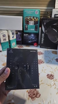 سماعات • إلكترونيات