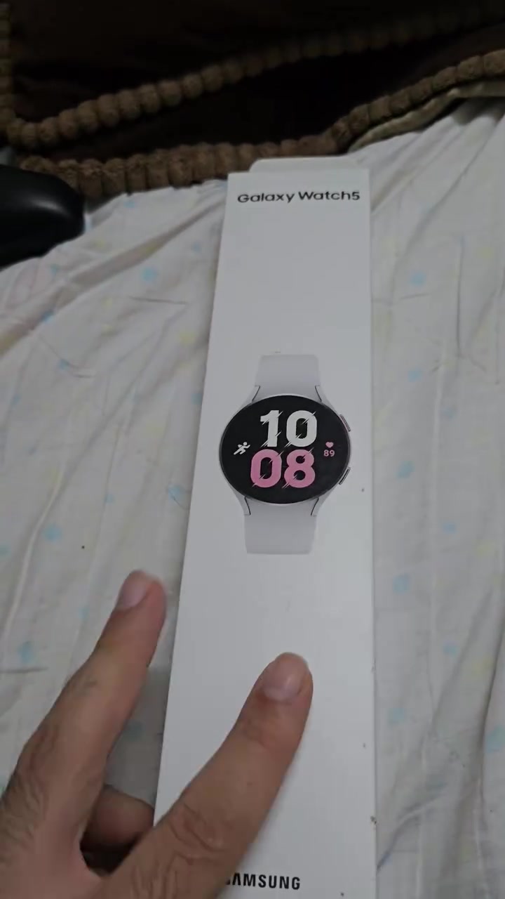 Galaxy watch 5 44m
مقاس ٤٤ 
کامل محلقات  
مومستخدم جدید 
١٥٠ الف 
توصیل متوفر


**إذا كنت صاحب هذا الإعلان وتريد حذفه لأي سبب، رجاءا أرسل رسالة إلى الدعم الفني**
