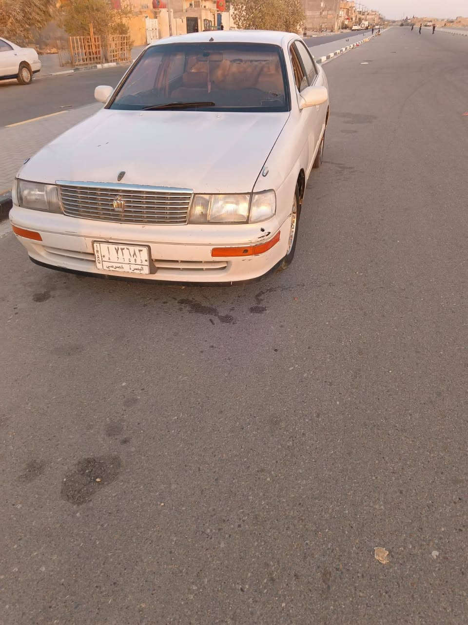 السلام عليكم ورحمه الله سياره بطه متصل كفاله عامه كص ونقل وضربه وصبغ ماعدا طكات بصيطه موضحه بل صورة كير جديد محرك بيه ضعف راعيه يمي مداور ثاني يوم السعر٣٥ بيه مجال بصيط السياراه جاهز من كلشي تبريد شغال تخم تاير حداديه جديده تخم تايرجديد العنوان الحيانيه دور الشرطه ***********بيه وت ساب البصرة, العراق
