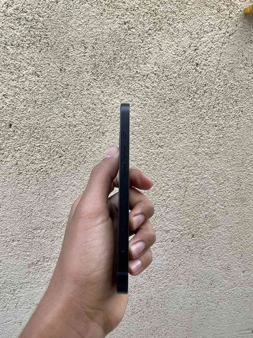 السلام عليكم للبيع او مراوس ايفون ١٣ العادي
ذاكرة:١٢٨
بطارية:٧٦
نسخة:شرق اوسط 
دبل:سيم كارت 
نضافه:١٠٠/١٠٠
ملاحظة:الجهاز مكفوله كفاله عامه من كلشي فقط(مفتوح تخطي) وخطه يشتغل بس مايتصل مكان ناصريه مركز السعر ٢٣٠ وبيه مجال


**إذا كنت صاحب هذا الإعلان وتريد حذفه لأي سبب، رجاءا أرسل رسالة إلى الدعم الفني**