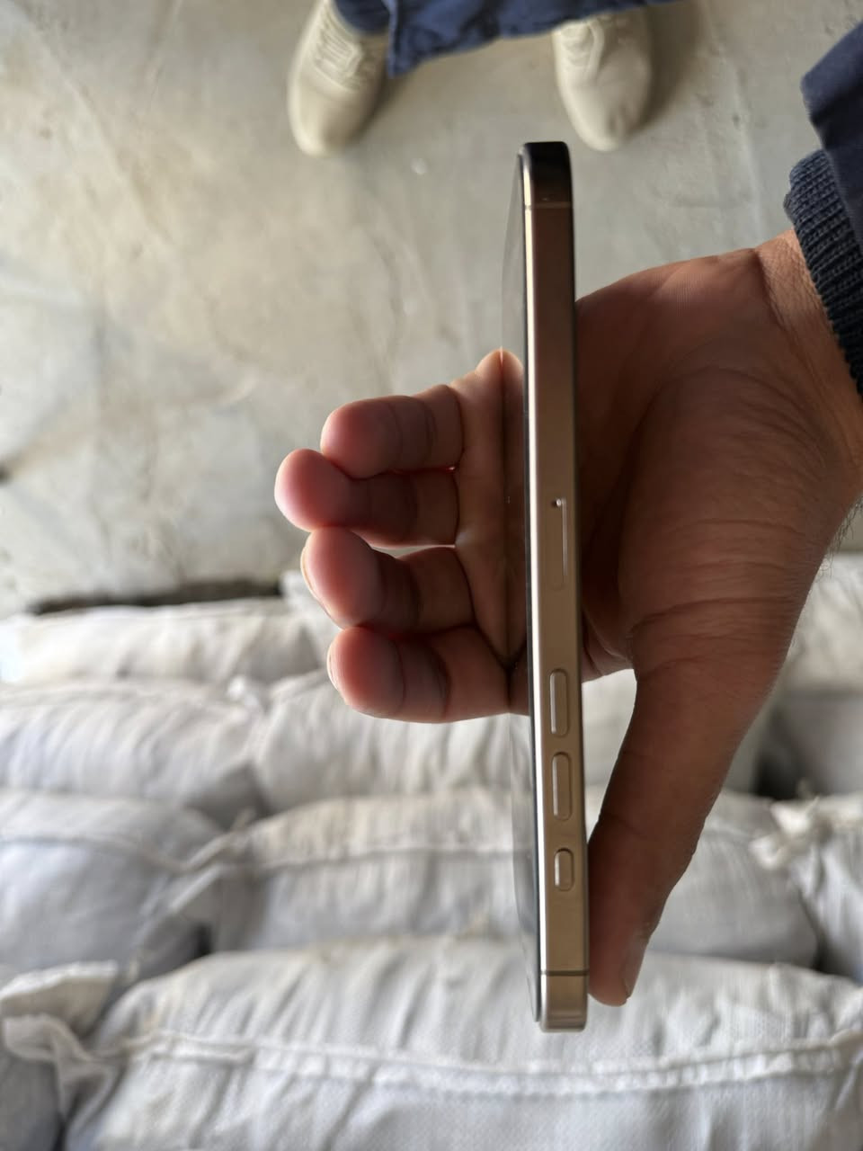 السلام  عليكم آيفون ١٦  برو ماكس ماستر للبيع ذاكره ٥١٢ بطاريته ١٠٠ملحقاته كامله رقم هاتف ***********سعر ١٥٥٠ وبي مجال شي قليل
