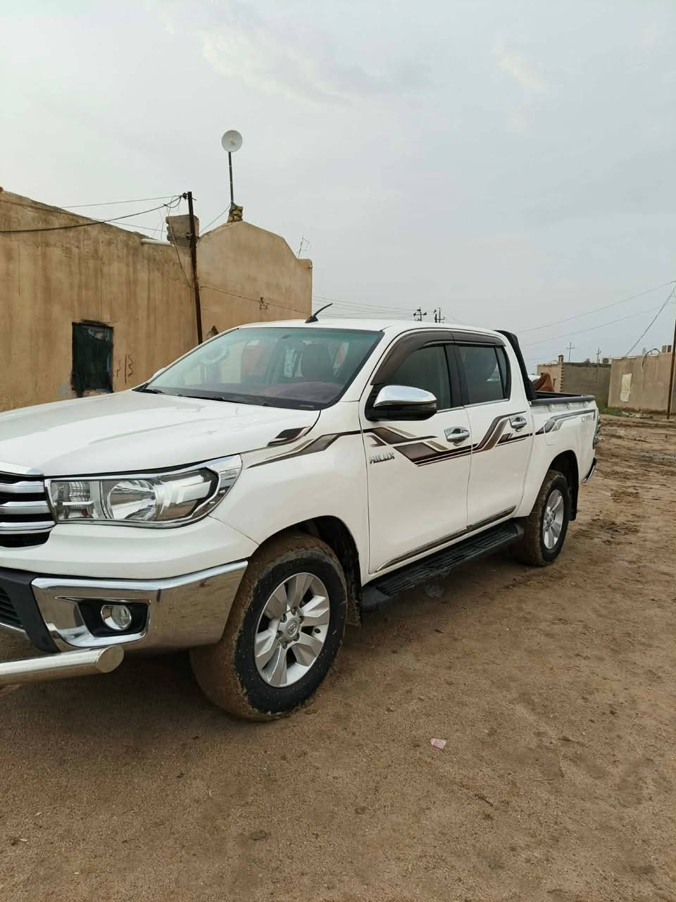 للبيع فورويل 2019 مكفول رقم بصره مشروع وطني اوتاماتيك تبريد ثلج طخم تايرات جدد كهربائيات شغاله شراي يتصل ***********
