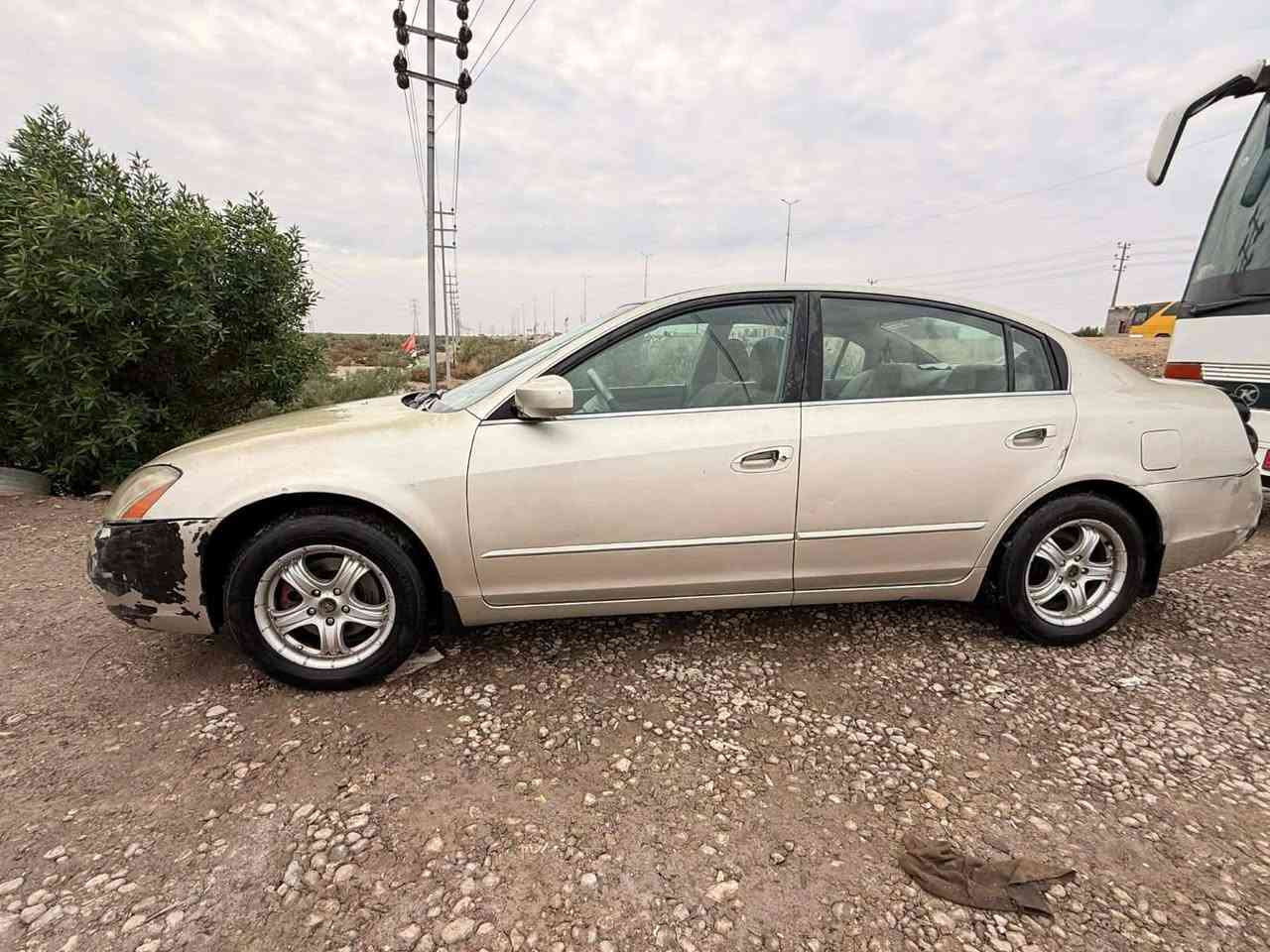 السلام عليكم 
سيارة نيسان ألتيما موديل 2006  
 
مكينه بيها تبخير   ومن تنمر بالبداية تصير طكه بالمكينه گالو ربل مال مكينه بعد ماعرف   السيارة غرفتها نضيفه ومابيها نقص 
 

((السيارة ابيع كوم حديد ما عدا الاصوليات اتكفلها ))

السعر 35 وبيها مجال  للتواصل ***********
