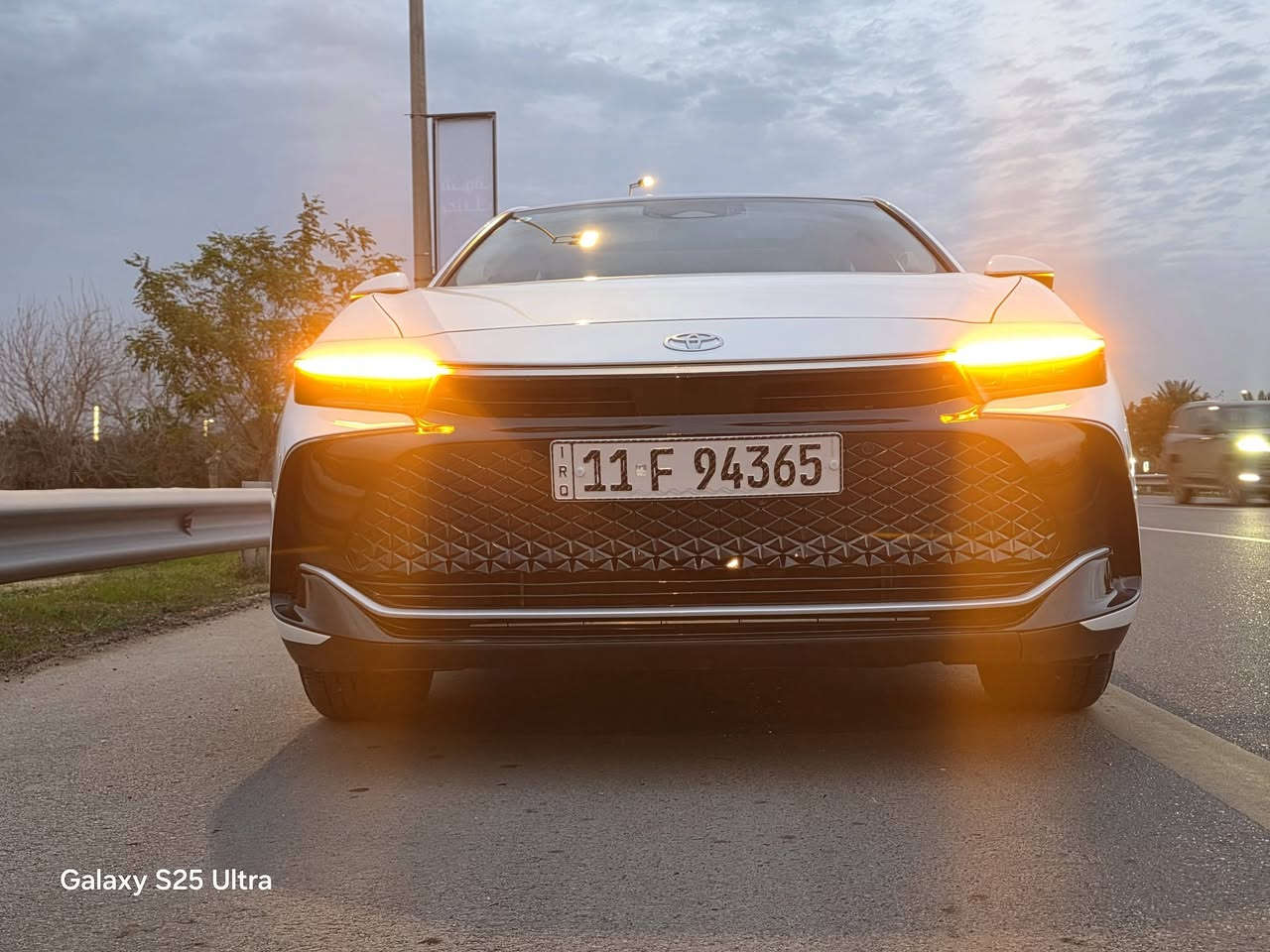 كراون ليمتد هايبرد موديل 25
واحد على واحد

ماشيه 2000 سنويه باسمي

على حاله الوكاله

الصور الحادث مرفق بالمنشور

بغداد الكرخ

محرك 2500 تنفس طبيعي

السعر 355$

بي واتساب  ***********
