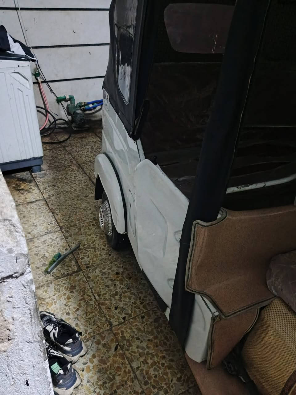 السلام عليكم تكتك مديل 2022 حلوة جديدي بيهة تصليح جوة البكلايتات وصبغ لغدين تخم تاير دوشمة بردات كلة جديد مكاني بغداد حي المهندسين قرب صيطرت الشعب القديمة ***********
