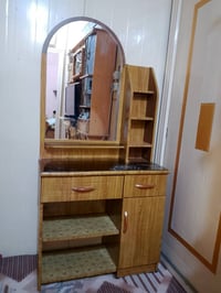 خزانة ٤ أبواب • ميز تواليت • حي المكرمة