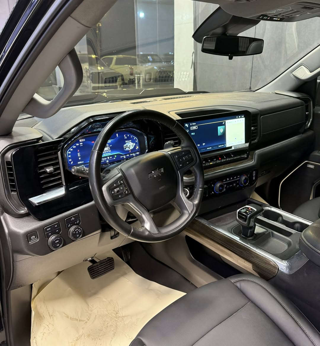 Chevrolet Silverado 
2024 LT Trail Boss
V8 - 5.3L - 4x4

بسمە و شغال
شاشە و کامیرە
لایت لید
بگ لایت لید
باب بودی قطعتین
کوشین کهرابایی
کوشینات هیتر
سوکان هیتر
سلایت
دبل اکسل
رادار
باب طویل
بودی قصیر
ویل 20

38.000 mile
1 قطعە بدل بلادی
سعر 420 ورقە

معرض ( مەدینە ) اربیل شارع ١٠٠م
0750 261 2500
0772 665 1010⁩⁩
