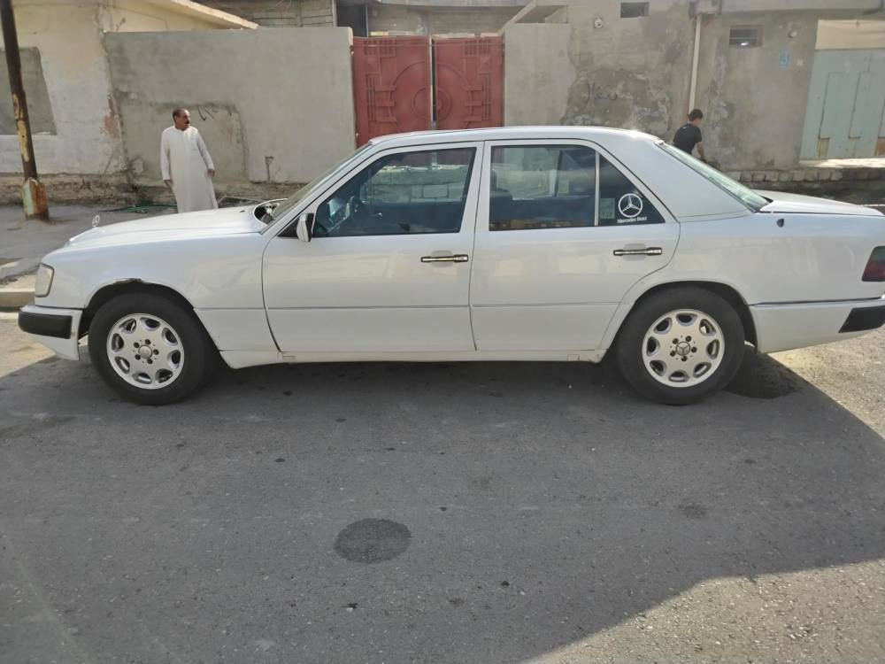 سيارة مارسيدس دب 1991 شرط التحويل رقم نينوى محرك نضيف سيارة جاهزه طخم تاير جديد
سعر : 55$
وبيها مجال
هاتف : *********** موصل, نينوى
