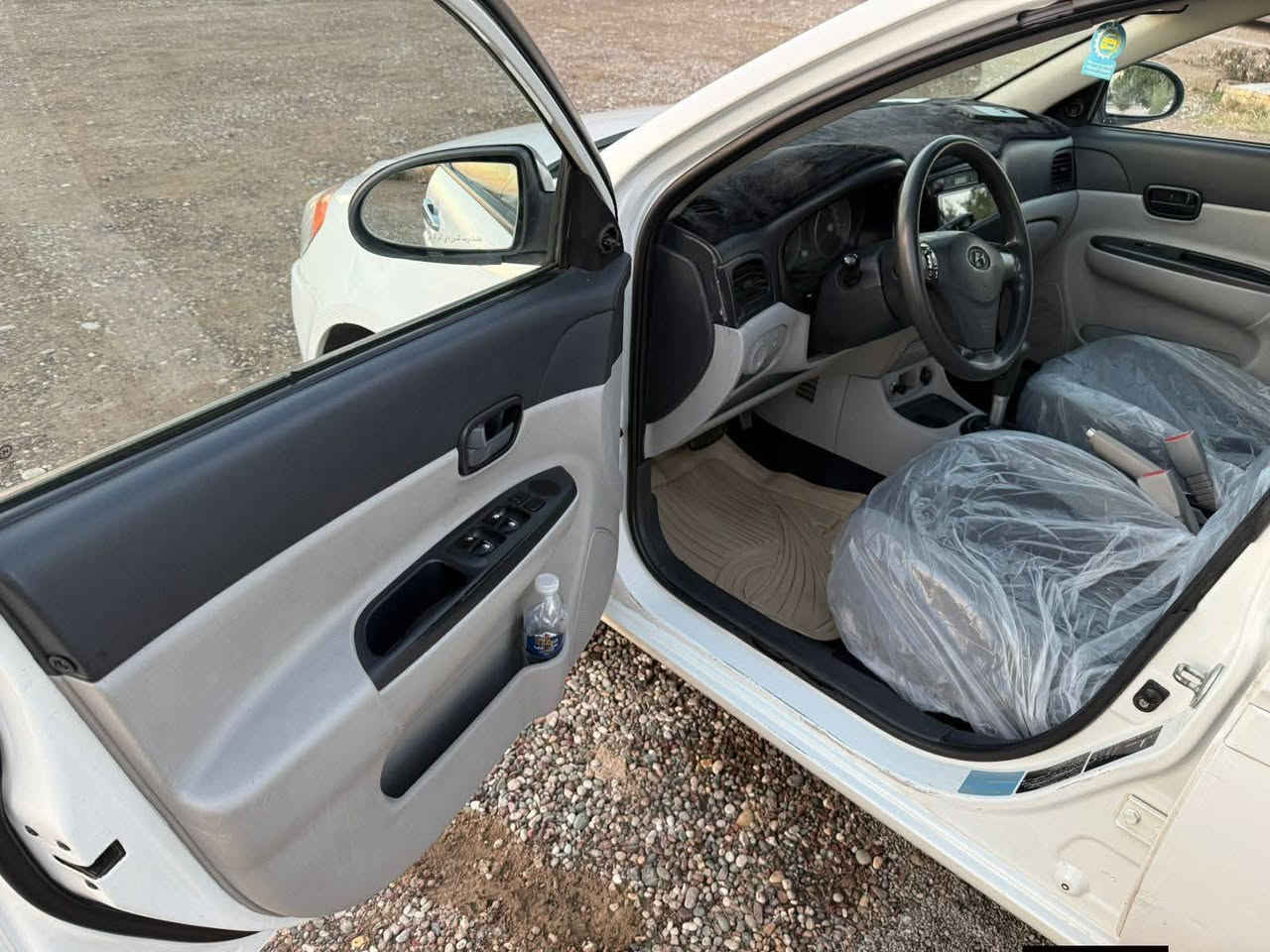 سلام عليكم كسنت للبيع موديل 8 رقم سليمانيه محرك 16 هزه فحم جديد سنويه تنتهي 2031 صدر امامي خلفي جديد تبريد ثلج تفه طخم تيرات جديد صبغ بونيد جملغ بدون داخل تريد وكالا تريد تحويل 
سعر 90 بيه شويه مجال مكان سيارة شرقاط 
***********
