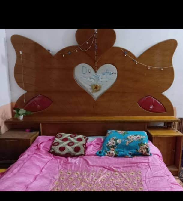 عندي هاي الغرفه اريد ابيه الشراي يراسلني خاص


**إذا كنت صاحب هذا الإعلان وتريد حذفه لأي سبب، رجاءا أرسل رسالة إلى الدعم الفني**