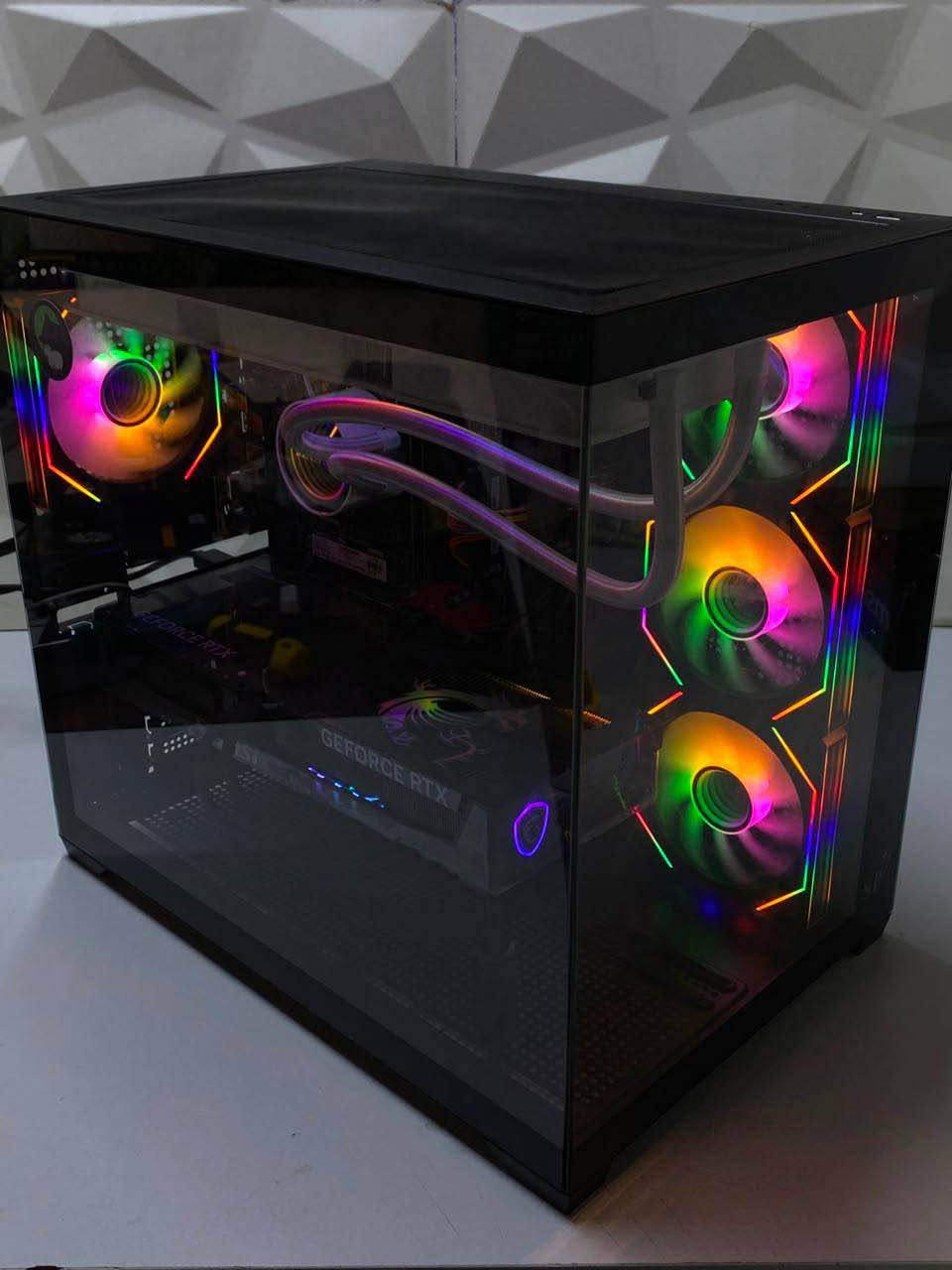 1390$

CPU : Rayzen 5 9600X 
GPU : RTX 5070 MSI 3FAN 🦹🏾‍♂️
MOTHERBOARD : MSI PRO B650M-E
RAM :  16GB 5600MHz CRUCIAL
STORAGE : 1TB TEAM-GROUP MP44Q
COOLER : LIQUID MANMU 360ML WHITE 
CASE : SP 2 GLASS 4FAN
POWERSUPPLEY : 700W GAMEMAX 80+GOLD 

بۆ حیجزکردن

*********** السليمانية, العراق
