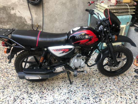 سلام عليكم ورحمه دراجه بوكسر للبيع موديل 24 او مراوس حسب القناعه السعر خاص المكان بغداد ابو غريب ***********
